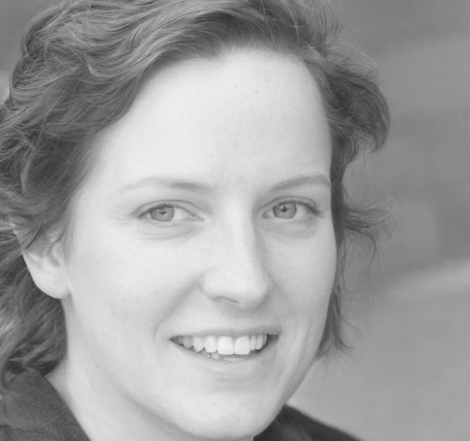 Prof. Dr. Sarah Hoffmann, Spezialistin für Risikomanagement